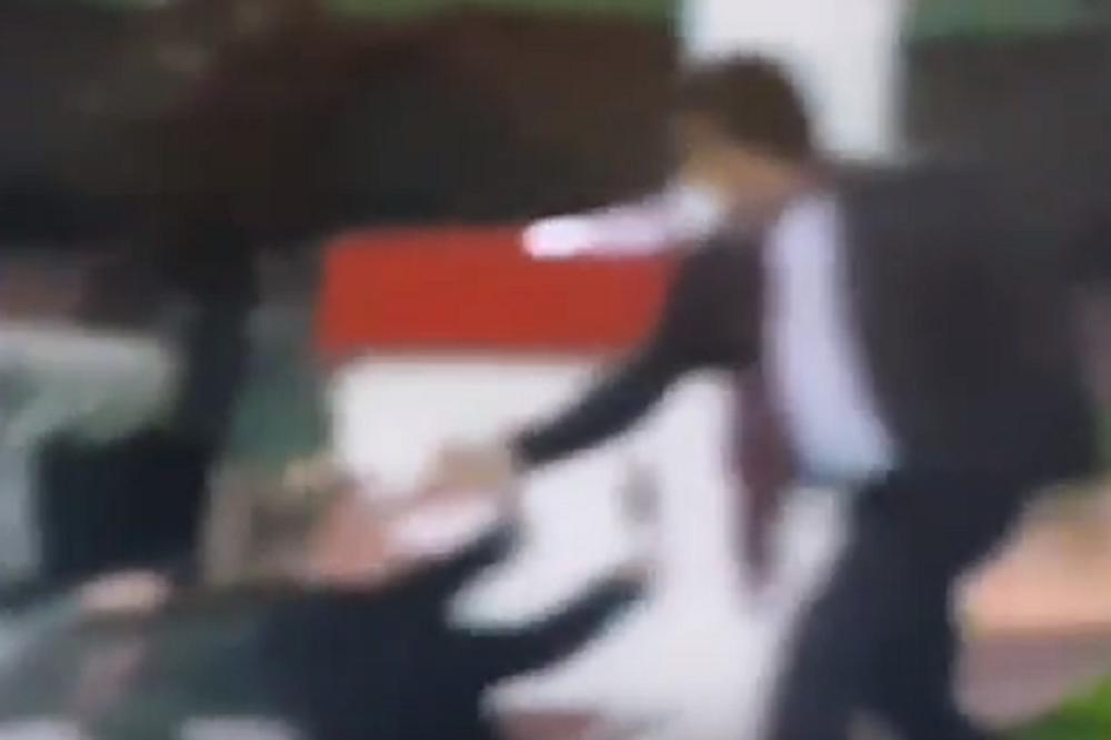 SRAMNI SKANDAL U ŠVAJCARSKOJ: Predsednik kluba isprebijao novinara na utakmici! (VIDEO)