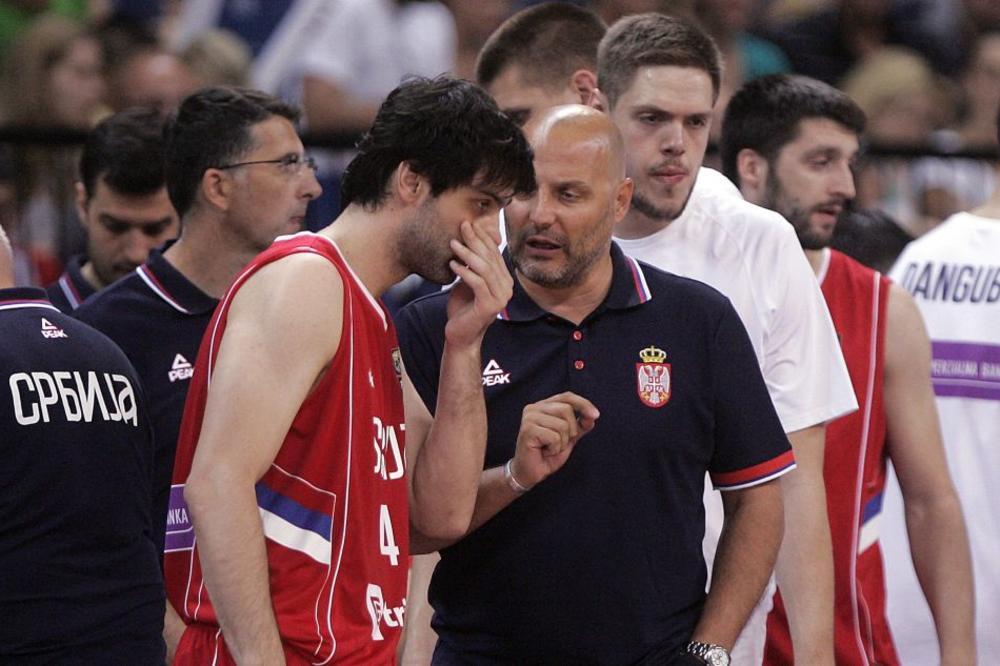 SELEKTOR PRIZNAO: Ko je odlučio da Teo ne igra na Eurobasketu i koji igrač je falio Saletu Đorđeviću u finalu?