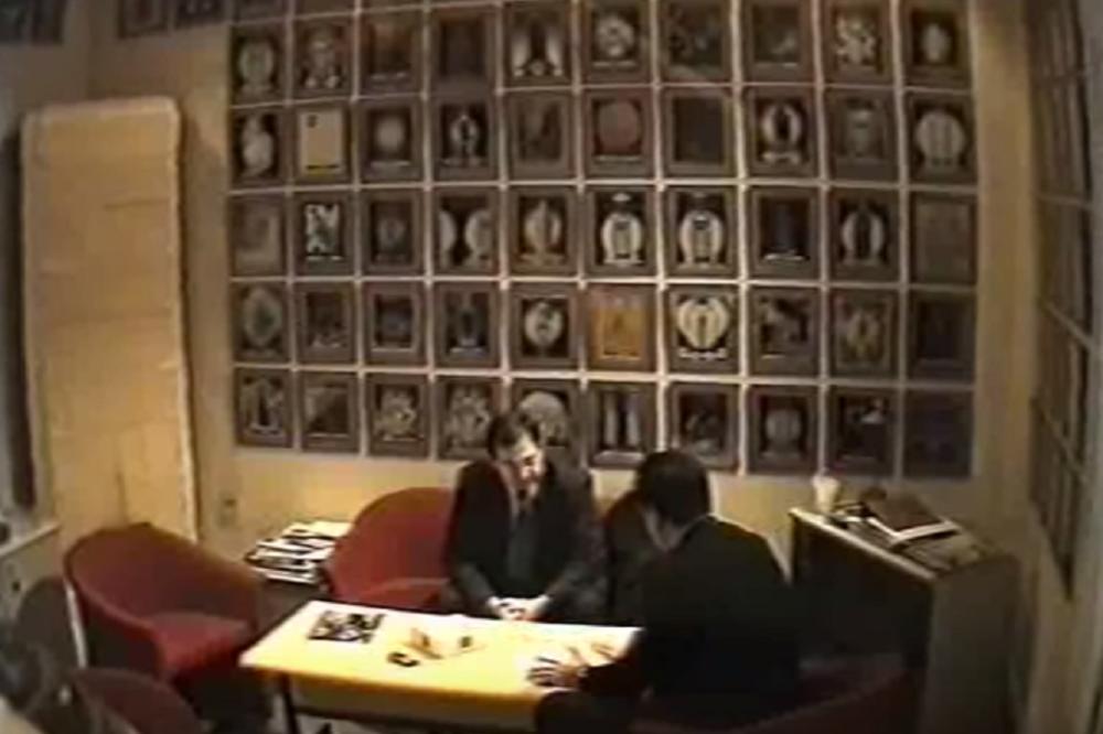 EKSKLUZIVNO! Beba Popović ucenjivao Branu Crnčevića i Mihalja Kertesa da rade protiv Slobodana Miloševića! (VIDEO)