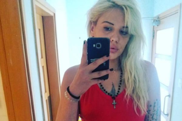 Umesto upale mišića, lepa košarkašica Kraljeva je usred treninga dobila ponudu za brak koju nije mogla da odbije! (FOTO)