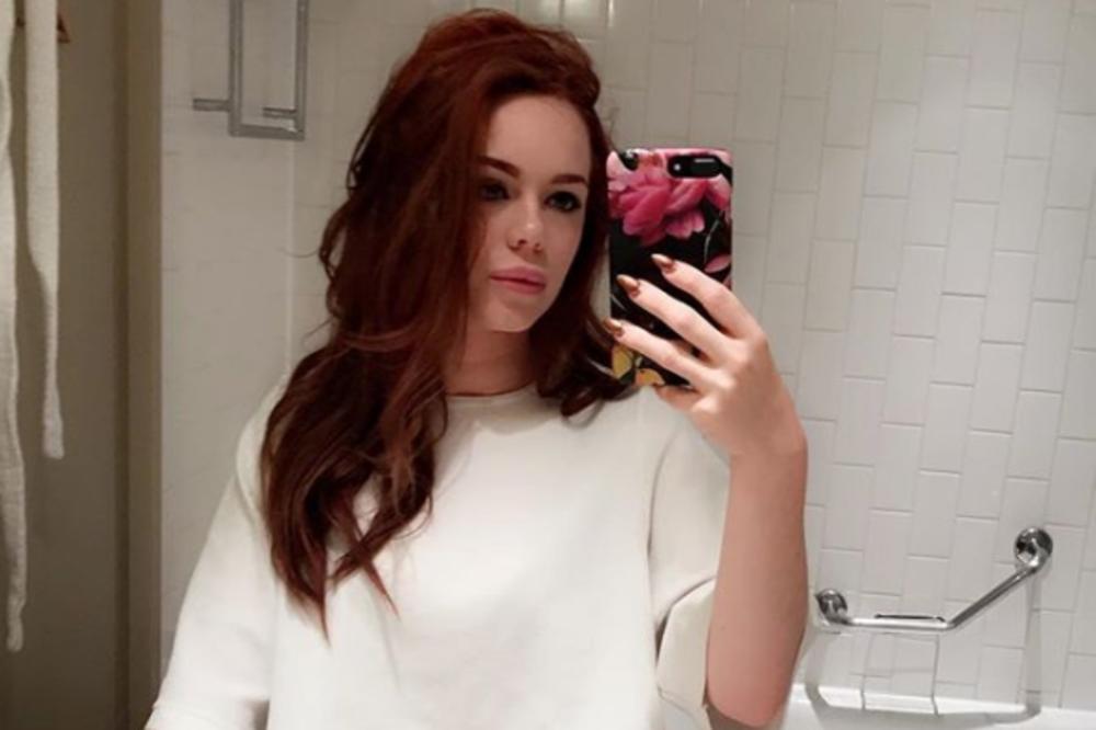 OD NJENIH FOTKI ĆE VAS OBLITI HLADAN ZNOJ: Napustila je prava da bi glumila u pornićima, a sada je zvezda "Igre prestola" (FOTO)