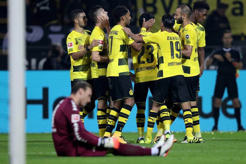 Dortmund se odužio navijačima za sjajnu podršku u Magdeburgu, Luka Jović igrao za Frankfurt! (VIDEO)