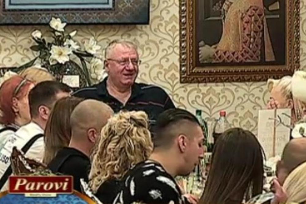 ŠEŠELJ UŠAO U PAROVE I RASKRINKAO VESNU RIVAS: Pocrvenela od sramote kad je isprozivao pred svima! (FOTO)