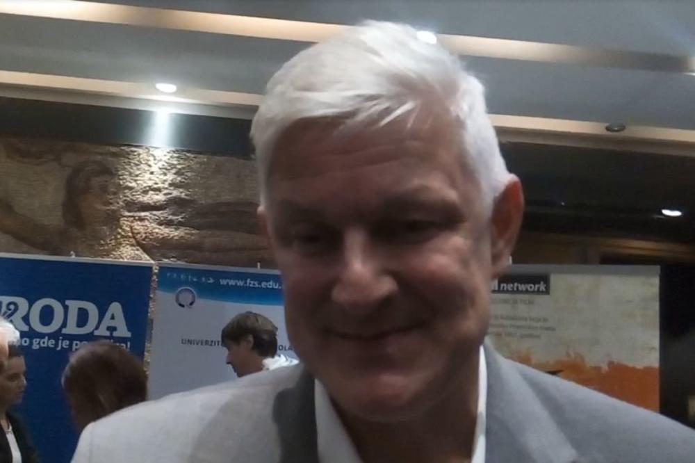 Teoman Alibegović - član Pešićevih Belih Harlemovaca: Zamislite da se danas Bogdanović i Marjanović voze u stočnom vagonu da bi igrali za Srbiju! (VIDEO)