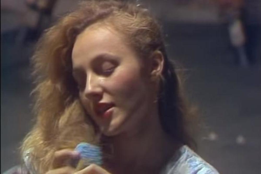 IMATE LI POJMA ČIJA JE ONA ĆERKA? Jedna od najlepših jugoslovenskih glumica osvojila je celu naciju, ali otac je nije podržao! (FOTO)