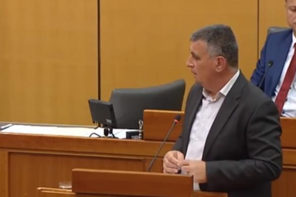 VUČIĆ JE ČETNIK! U hrvatskom Saboru vređali predsednika Srbije! (VIDEO)