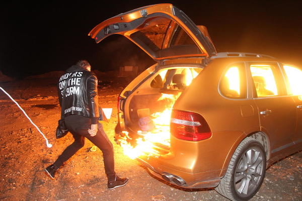 PAUK MU JE ODNEO PORŠE OD 170.000 EVRA! Beograđanin ga je tad iz revolta polio benzinom i zapalio! SAD PRETI NEČIM JOŠ GORIM! (FOTO)