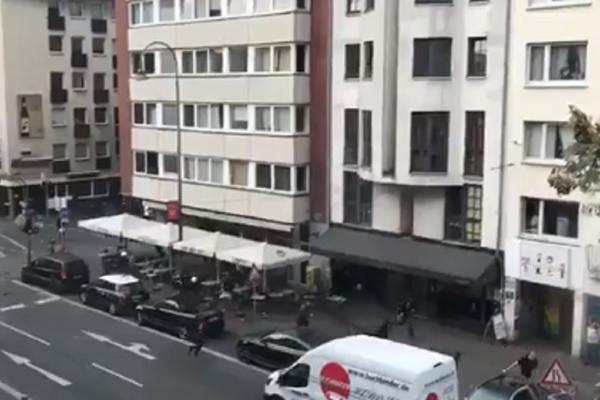 Brutalno! Pojavio se snimak tuče navijača Zvezde i Kelna! Nemci uhvatili TEŠKU BEŽANIJU! (VIDEO)