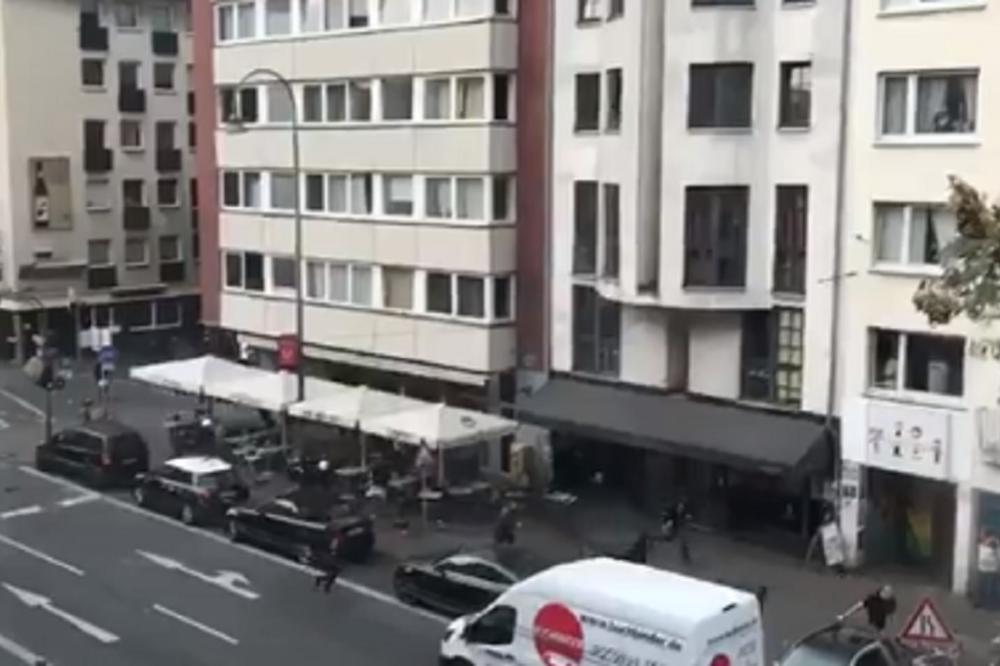 Brutalno! Pojavio se snimak tuče navijača Zvezde i Kelna! Nemci uhvatili TEŠKU BEŽANIJU! (VIDEO)