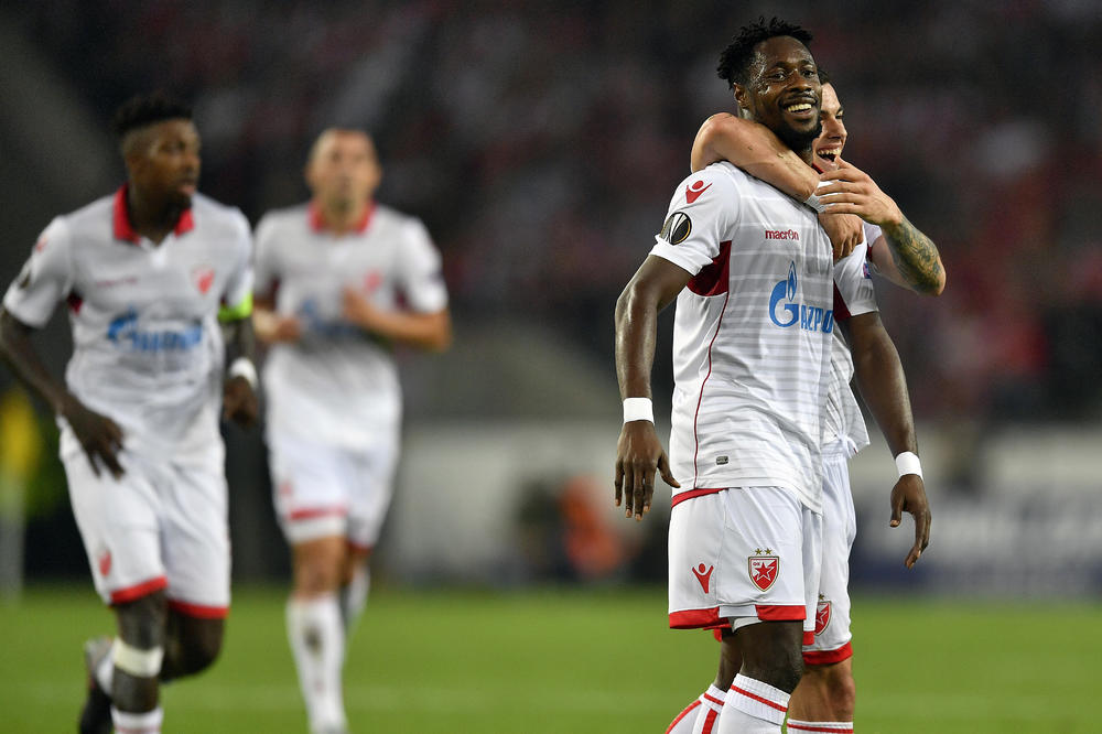 ARSENE PAZI OVA ZVEZDA GAZI! Simultanka crveno-belih sa nedoraslom ekipom Mačve!  (FOTO) (VIDEO)