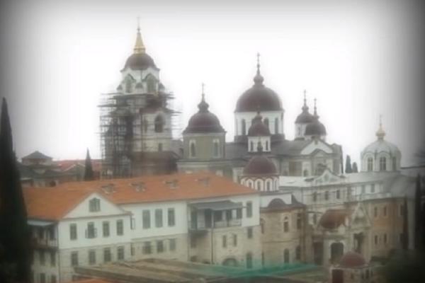 LEKARI OTKRILI TAJNU HILANDARA! Zbog ovoga se monasi nikad ne razboljevaju!