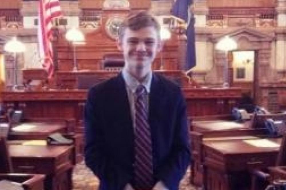 TAJLER RUŽIĆ kandidat za guvernera Kanzasa! Srpski tinejdžer u važnoj političkoj trci!