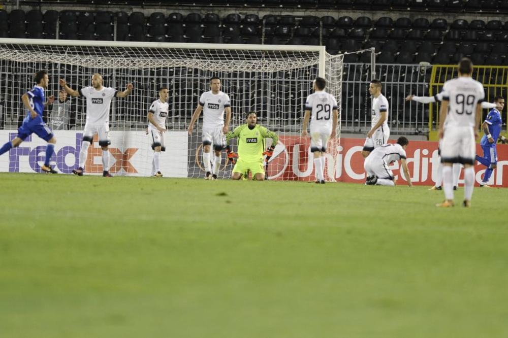 ESPRESO ANALIZA: Ne, 2:0 nije najopasniji rezultat! Kako se dogodio harakiri u Humskoj koji se ne pamti! (FOTO) (VIDEO)