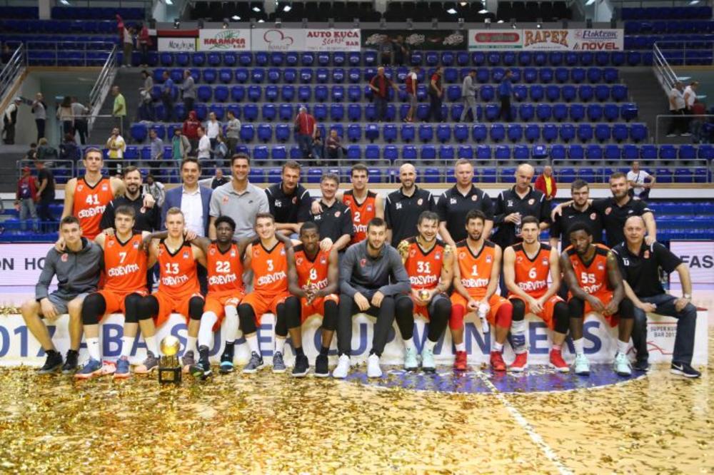 CEDEVITA RASKINULA SA AMERIKANCEM: Osetilo se da mu treba predah! (FOTO)