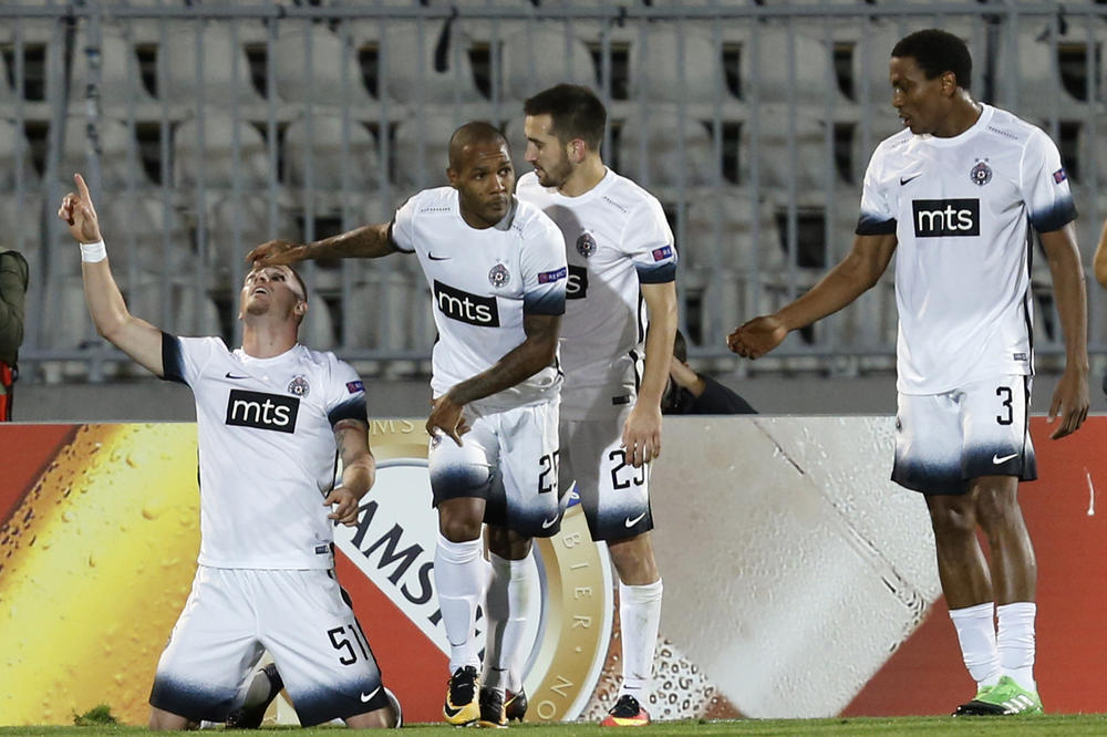 Oglasio se i Partizan pred meč decenije! (FOTO)