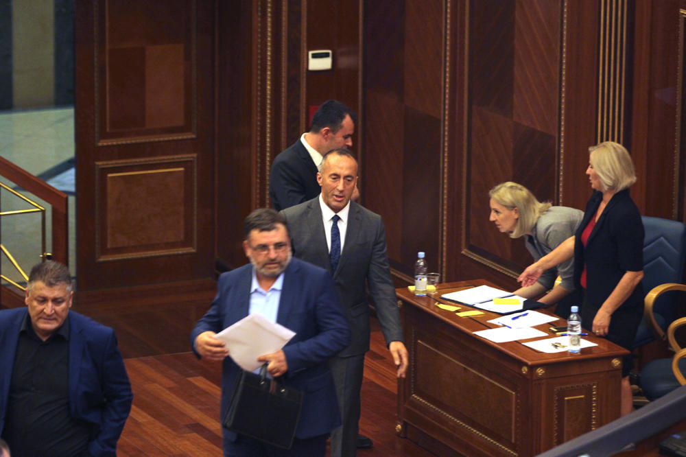 Haradinaj napustio sednicu Skupštine Kosova zbog optužbi da ga kontroliše Vlada Srbije