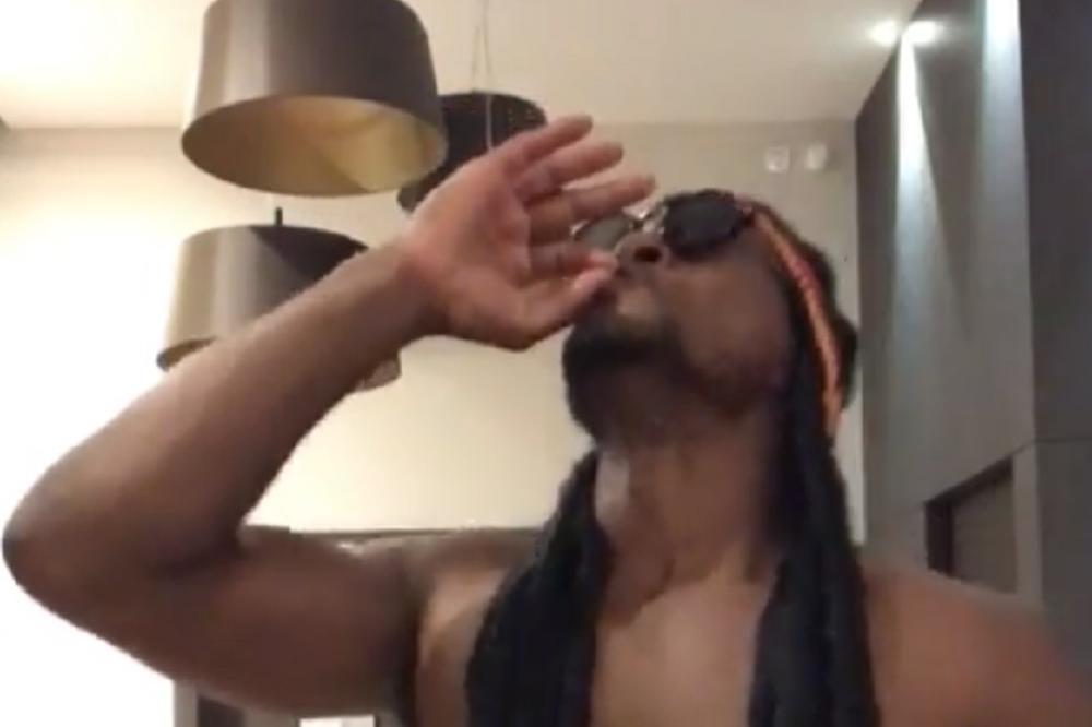 RAZOTKRIO SAMOG SEBE! Da li je ovo dokaz da Patris Evra puši travu? (VIDEO)