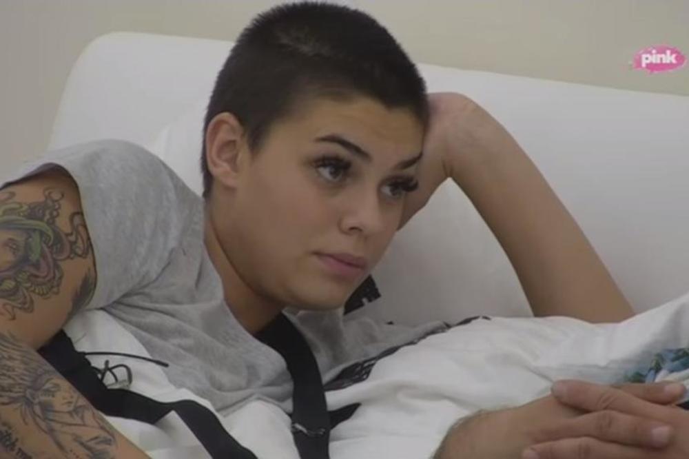 MINA I ĐEKSON NAPOLJE! DETE, IDI U ŠKOLU! Mina u suzama, jeca i plače: Zbog ovoga će oboje da LETE!