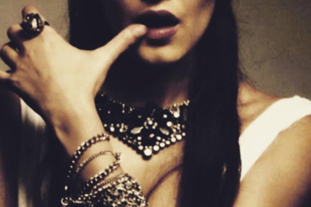 DA SE NE LAŽEMO, EVO KO JE NAJBRUTALNIJA RIBA U SRBIJI! Sa šminkom i bez nje, ona izgleda kao MILIONČE (FOTO)