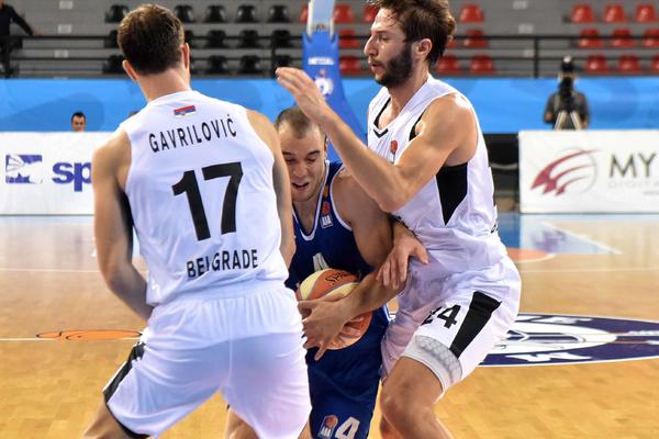 Navijači u neverici... Partizanu se ovakav brodolom nije dogodio 22 godine!