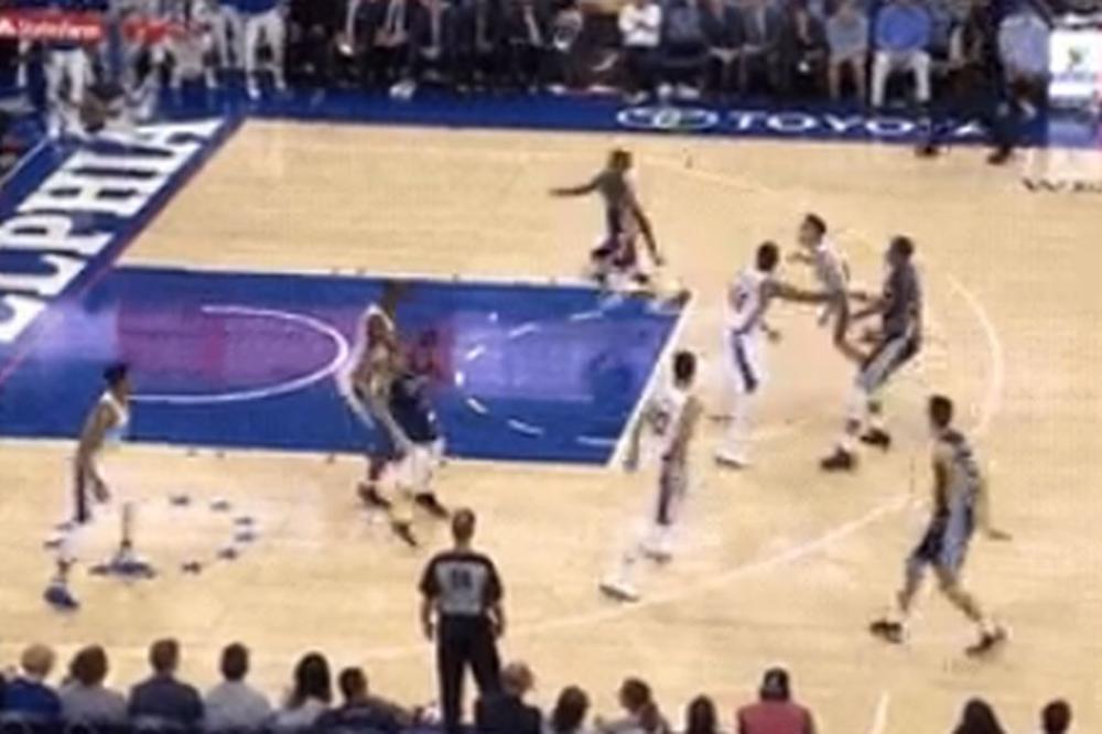 Zagorac je imao asistenciju zbog koje su mu i iz Memfisa aplaudirali! (VIDEO)