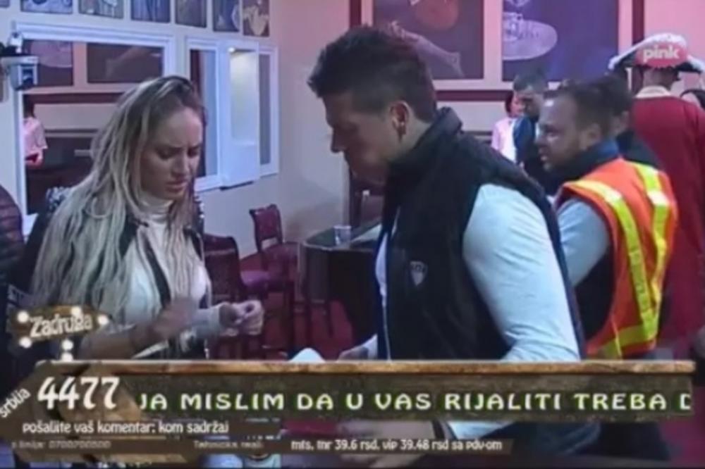 LUNA I SLOBA UŠLI U KUPATILO, A ONDA IM SE PRIDRUŽILA I VEŠTICA: Haos u Zadruzi! (VIDEO)
