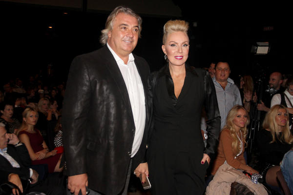 OSVANULA FOTKA BRENINOG MUŽA IZ MLAĐIH DANA: Bobu ni rođena majka ne bi prepoznala, kakav šmeker SVETSKE KLASE!