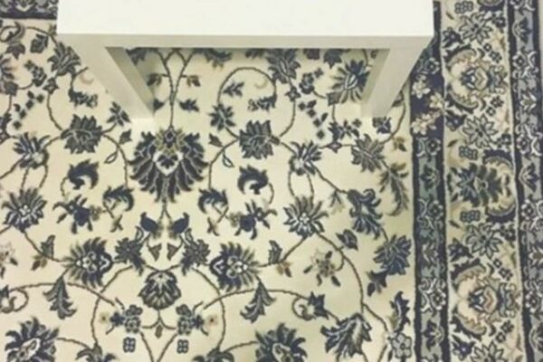 OPTIČKA VARKA KOJA ĆE VAS DOVESTI DO LUDILA! Pronađite telefon na slici! SKORO NIKO NIJE USPEO! (FOTO)