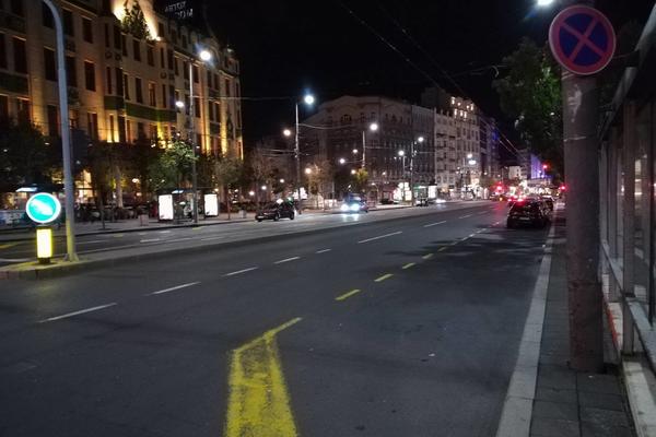 UŽAS U CENTRU BEOGRADA! Težak sudar na Terazijama, razvaljivali vrata TAKSIJA da izvuku LJUDE!