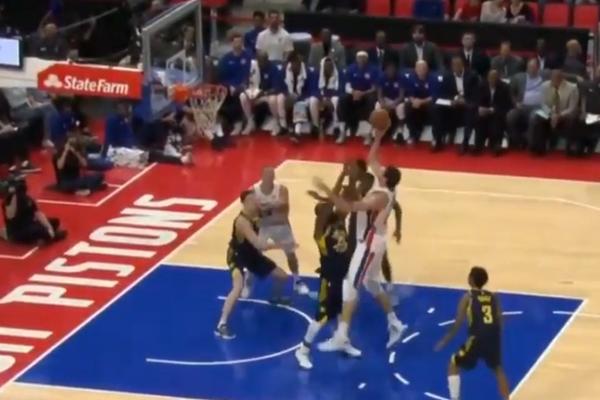 ALI KAKO OVO DA ODBRANIŠ?! KAKO?! 67 sekundi koje dokazuju da je Bobija nemoguće čuvati i braniti! (VIDEO)