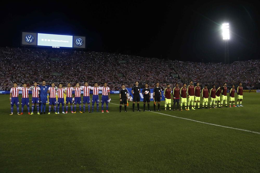 Zemljotres: Selektor Venecuele tvrdi da su Paragvajci pokušali da ih podmite! I to prostitutkama! (FOTO)