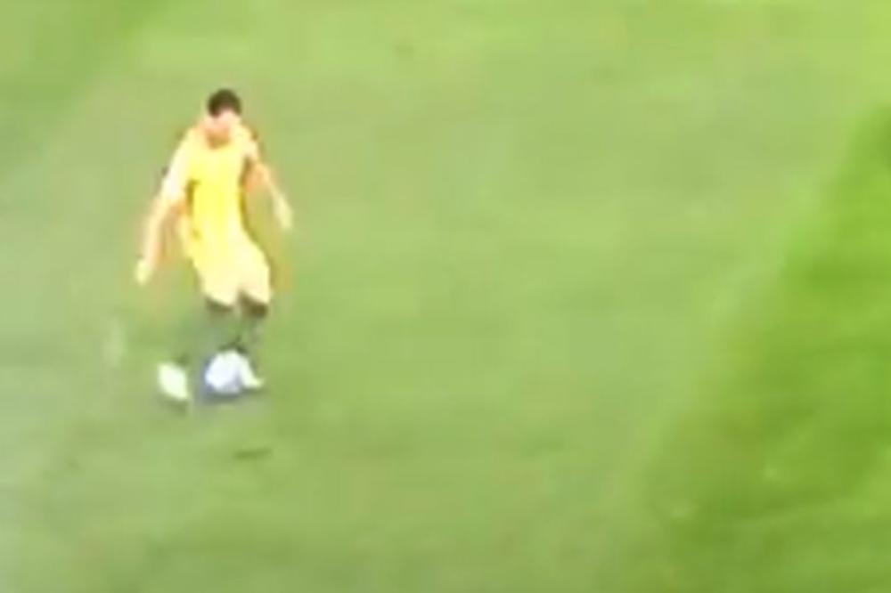 ZEZNUTO JE KAD SE ZAKUCAŠ U DUHA NA TERENU: Planeta se sprda sa Srbinom iz Knina koji igra za Australiju! (VIDEO)