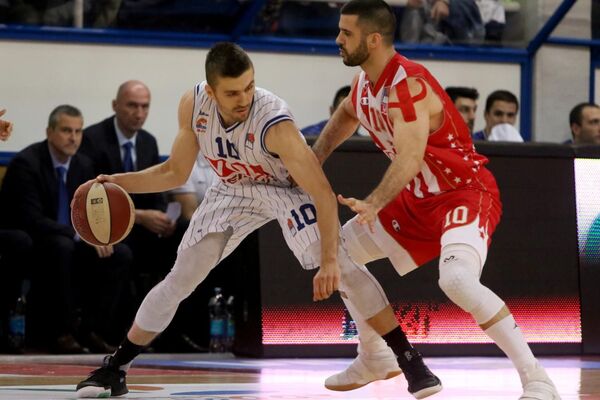 Zvezda morala da promeni dvoranu!