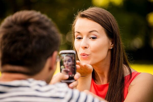 30 stvari koje će uraditi samo žena koja vas stvarno i iskreno voli! (FOTO) (GIF)
