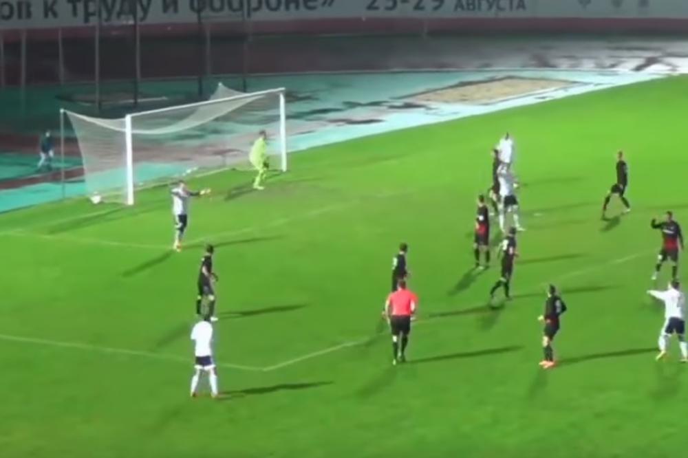 JA SAD ODOH, A VI GLEDAJTE UTAKMICU BEZ MENE!  Ruski komentator totalno odlepio na sudiju i odjavio se iz prenosa! (FOTO) (VIDEO)