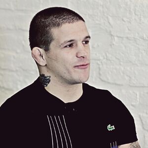BIO IDOL U SFRJ, PA POTPUNO NESTAO IZ JAVNOSTI Sad je Bakočević okačio fotku sa njim: DA LI BISTE GA PREPOZNALI?