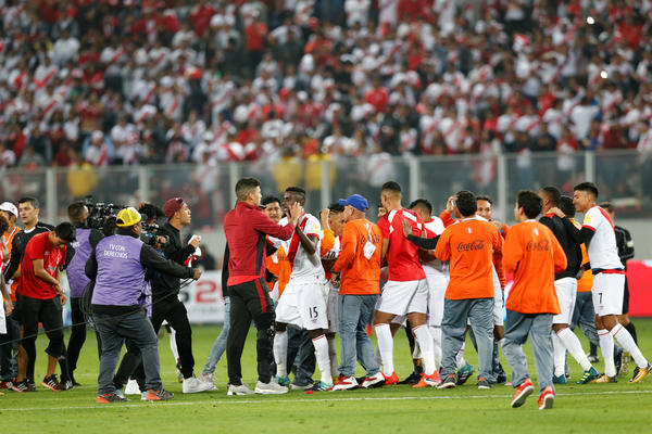 TA LUDA JUŽNA AMERIKA! Fudbal u Peruu staje na mesec dana zbog baraža za Svetsko prvenstvo! (FOTO) (VIDEO)