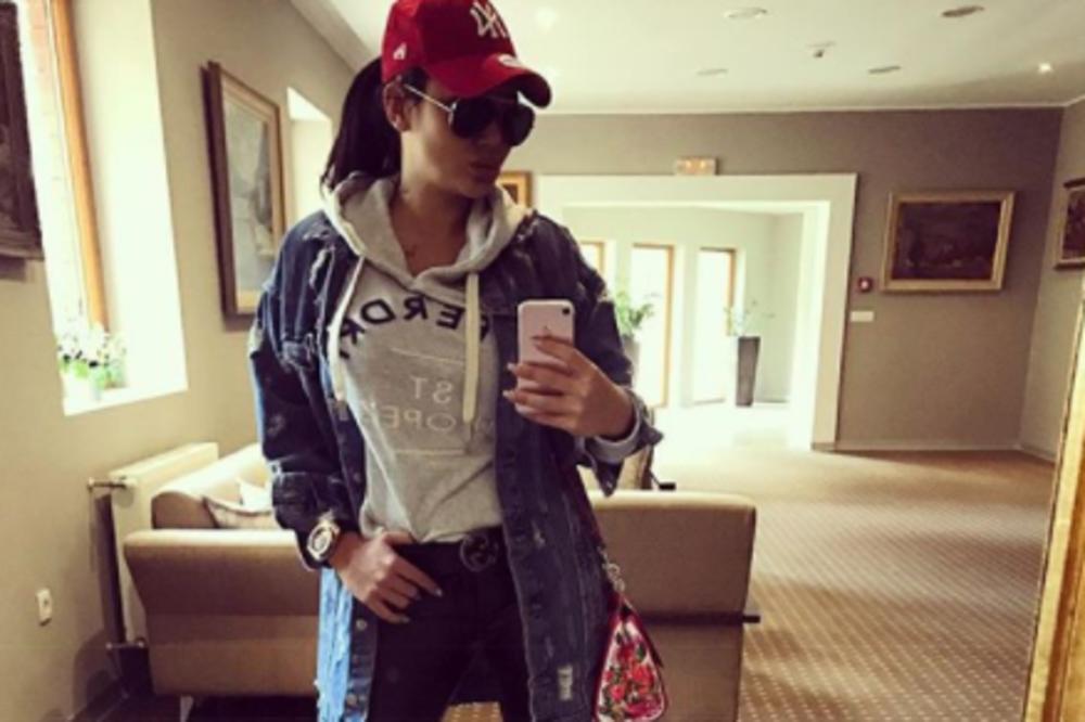 KONAČNO PROGOVORILA: Tamara Đurić otkrila sve o vezi sa UČESNIKOM RIJALITIJA! Prijatelji s povlasticama ili nešto više? (FOTO)