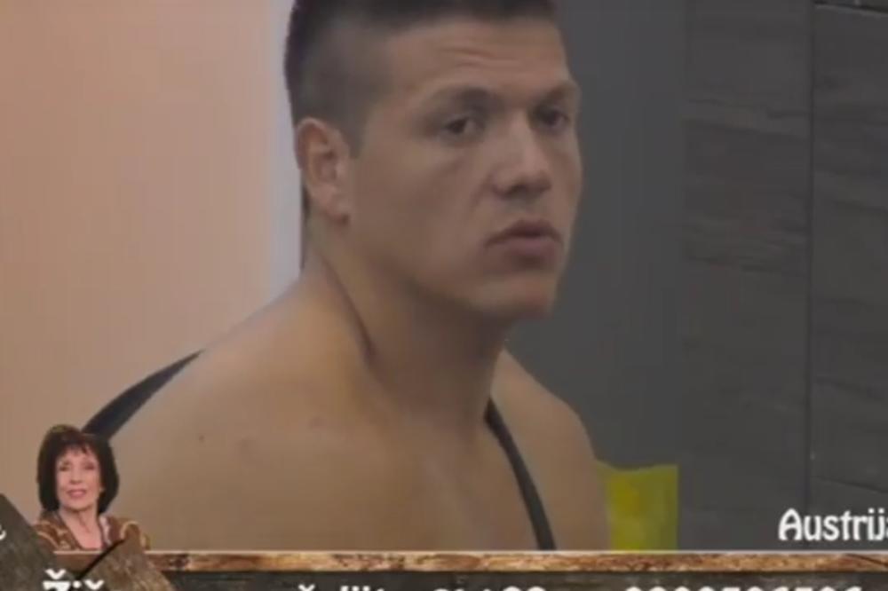 MNOGI PEVAČI I KOLEGE SA ESTRADE OSUĐUJU SLOBU ZBOG VARANJA ŽENE: Jedan pevač je uradio nešto što je SLOBU jako zabolelo! (VIDEO)