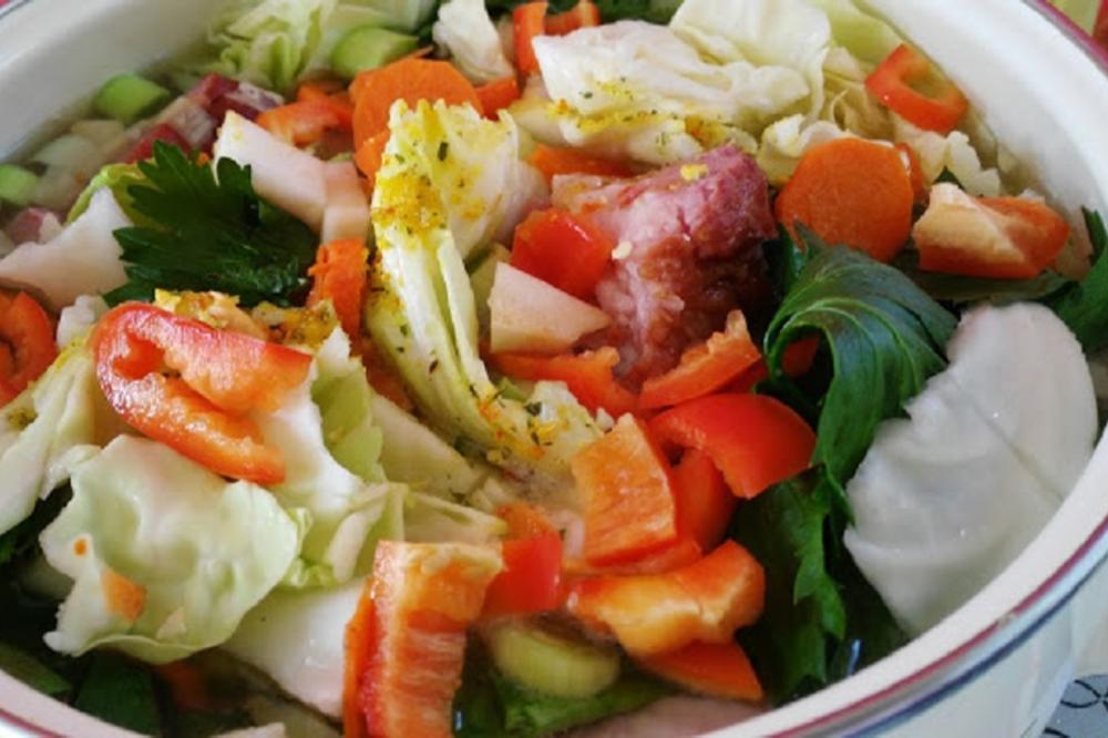 Konačno jedan pravi, domaći ručak! Slatki kupus sa mlevenim mesom! (RECEPT) (VIDEO)