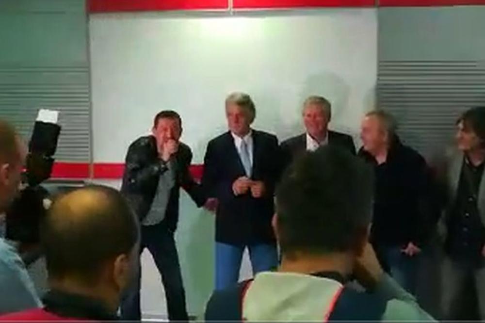 ZVEZDA OKUPILA LEGENDE I SETILA SE ARSENALA 1978. A onda je Glogovac uzeo mikrofon i začuo se još jednom "U Londonu! MUUUK!" (VIDEO)