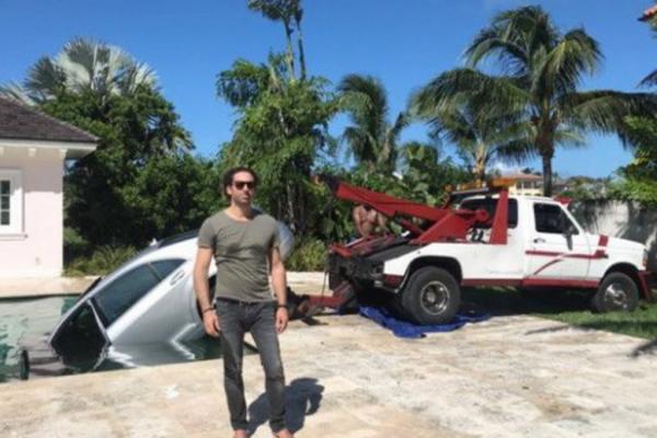 Sećate se manekenke koja je DEČKU MILIONERU BACILA KOLA U BAZEN? Sad je otišla korak dalje! (FOTO)