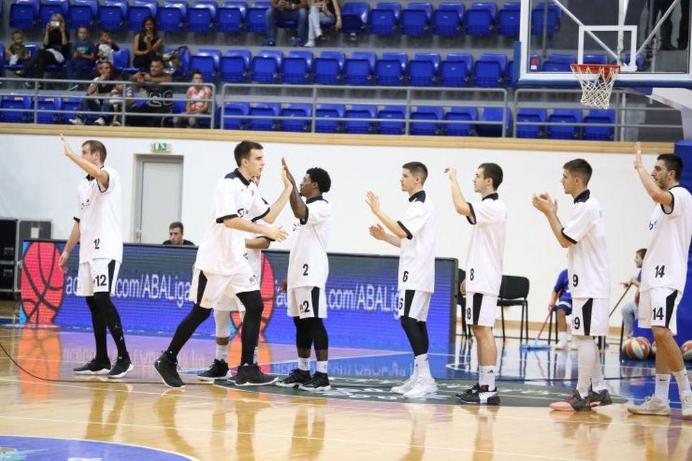 UDES PRED UTAKMICU: Košarkaš Partizana se slupao na putu ka hali Pionir!