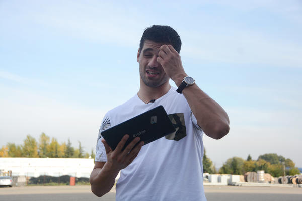 ESPRESO TVITER Nenad Pagonis u RINGU s tviterašima: Ovaj momak baš želi da ga PREBIJEM! (VIDEO)