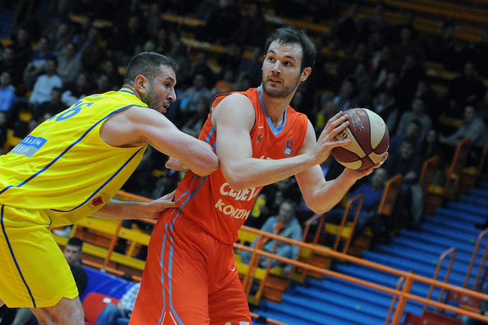 POZNATOM HRVATSKOM KOŠARKAŠU SE JOŠ NIJE VRATIO MIRIS: Godinu dana od kako je preležao Koronavirus, i dalje se muči