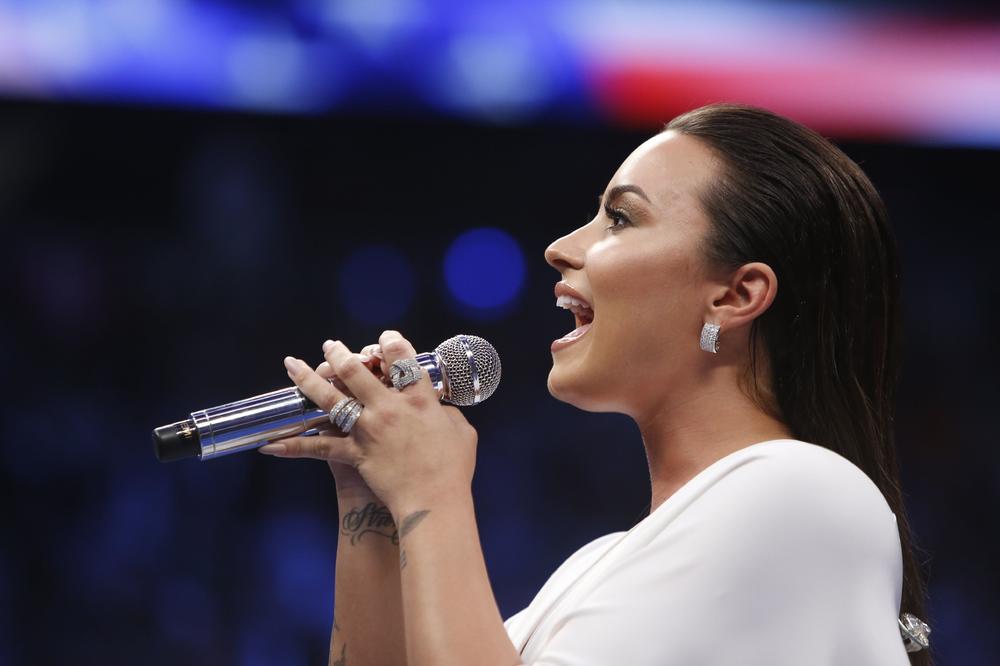 DOK SAM ZAGOVARALA ŽIVOT BEZ DROGE, SVAKI DAN SAM ŠMRKALA: Pevačica konačno otvorila dušu! (VIDEO)