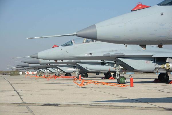 EKSKLUZIVNO: Ovo su prvi snimci RUSKIH MIGOVA koji će čuvati Srbiju! (VIDEO) (FOTO)