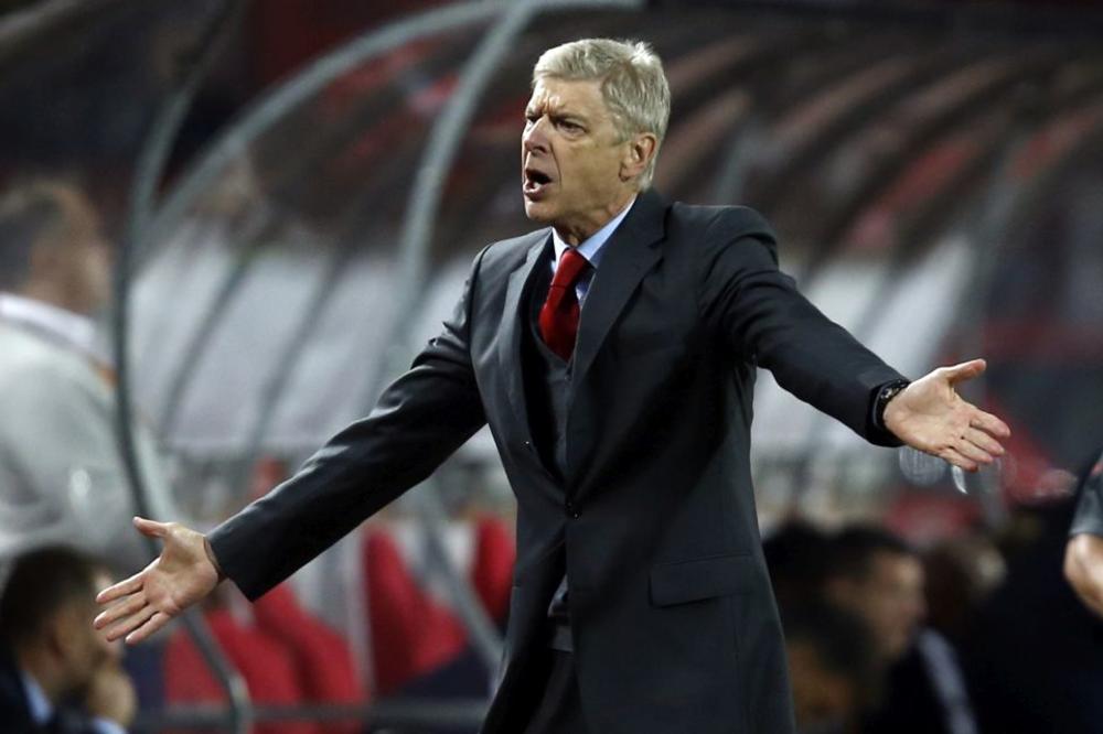 Napio se, pa mrtav pijan osvojio titulu, a nadmeni Venger se žestoko ispalio: Znaš li zašto si pokidao? Zato što sam ti oteo pivo! (VIDEO)