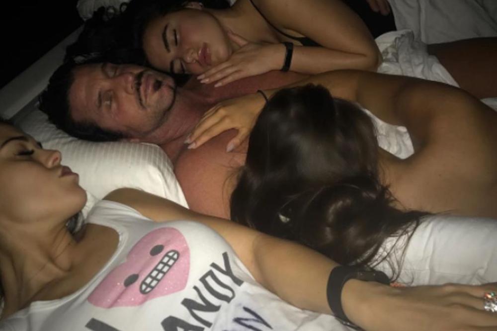 TAJKUNSKA JE TUGA PREGOLEMA! Slatkiš ima ženu i decu, A ORGIJA SVAKODNEVNO! Evo zašto mu AMA BAŠ SVI zavide! (FOTO)