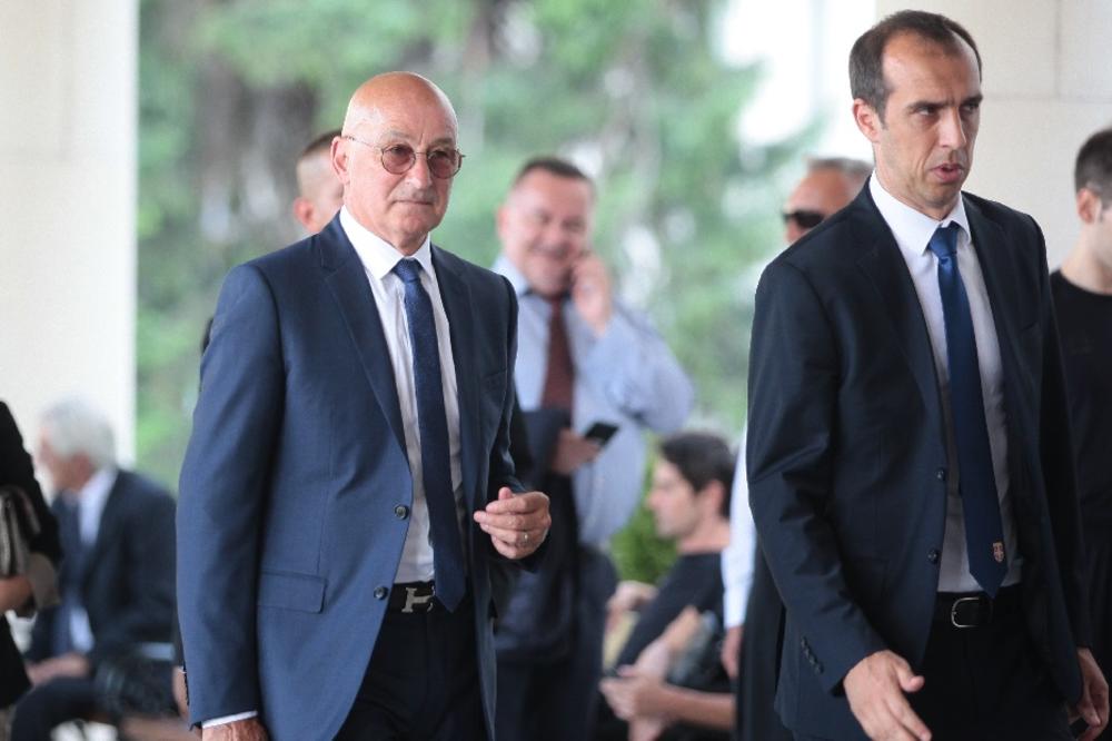 U UTORAK POČINJU PREGOVORI! Slavoljub Muslin postaje selektor komšijske zemlje?! (FOTO)